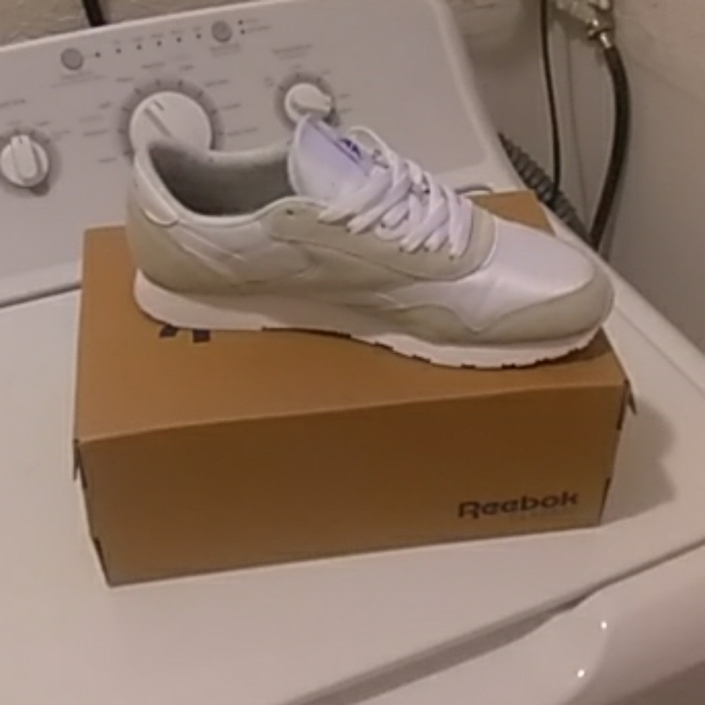 Shoes - Picture 2 of 2